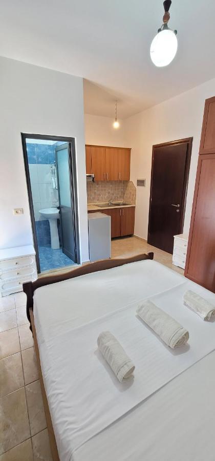 Alsi Rooms Ksamil Kültér fotó