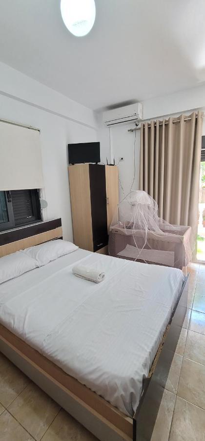 Alsi Rooms Ksamil Kültér fotó